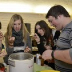 Club JuMaJo bäckt Krapfen